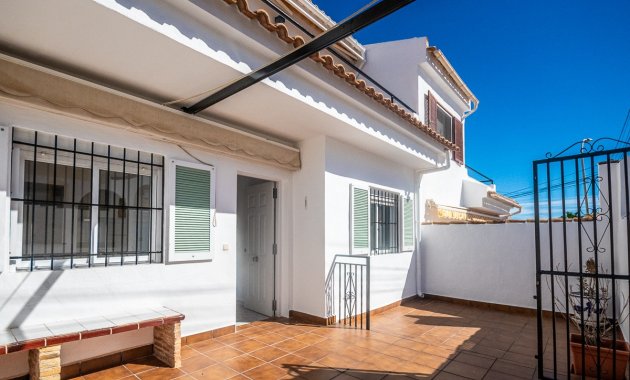 Adosado - Reventa - San Miguel de Salinas -
                San Miguel de Salinas