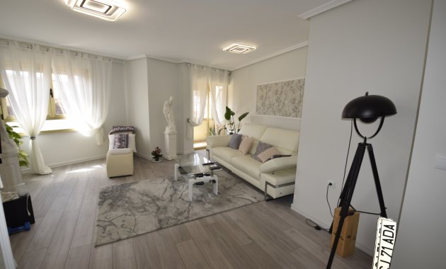 Apartamento/ piso - Reventa - Guardamar del Segura -
                Guardamar del Segura