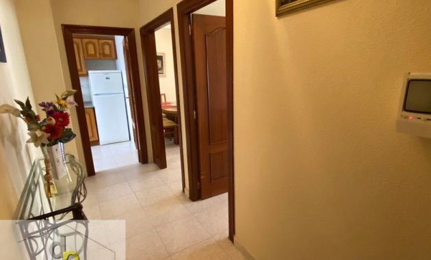 Apartamento / piso - Reventa - Los Montesinos -
                Los Montesinos