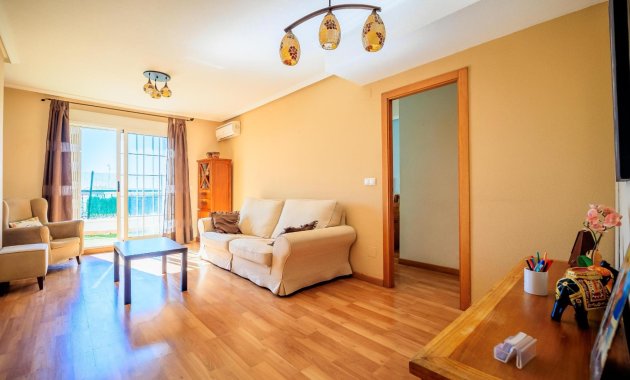 Apartamento/ piso - Reventa - Torrevieja -
                Center