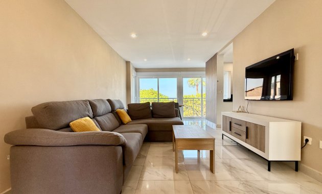 Apartamento - Reventa - Torrevieja -
                Los Balcones