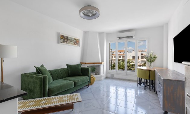 Apartment  - Resale - La Mata -
                La Mata