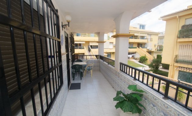 Apartment  - Resale - Torrevieja -
                La veleta