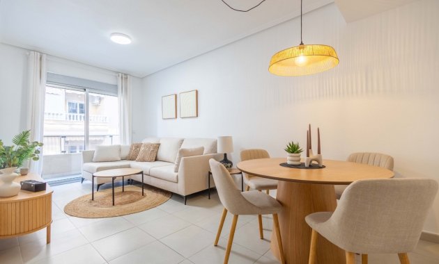 Apartment  - Resale - Torrevieja -
                Playa del Cura