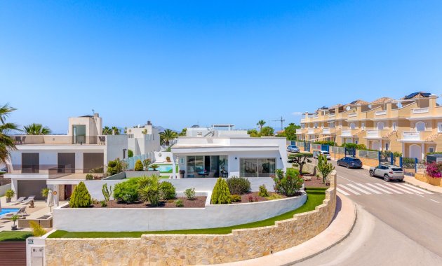 Einbýlishús - Endursala - La Marina -
                La Marina