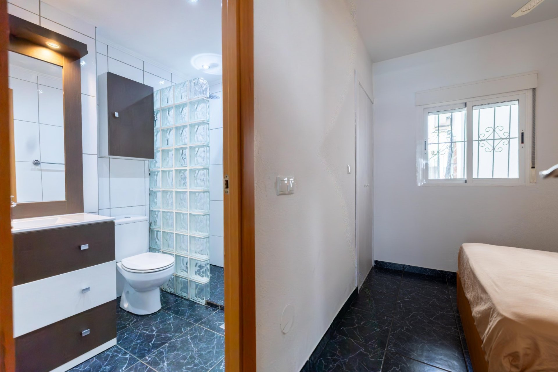 Endursala - Apartament / Duplex -
Torrevieja