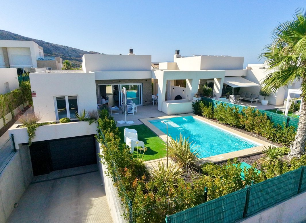 Endursala - Einbýlishús -
3409 - La finca Golf