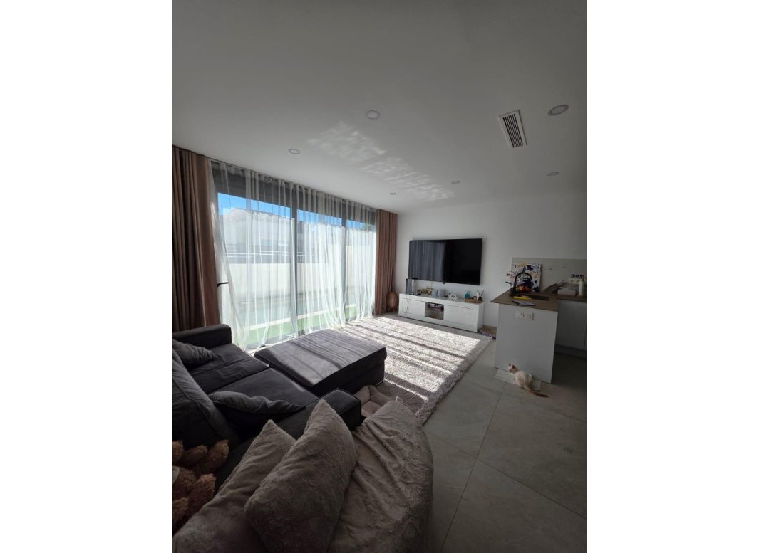 Endursala - Einbýlishús -
Benijofar