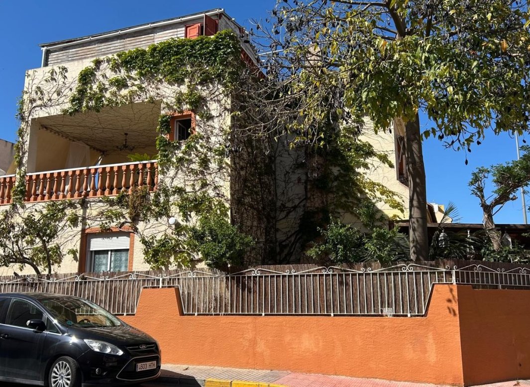 Endursala - Einbýlishús -
Montesinos - Los Montesinos