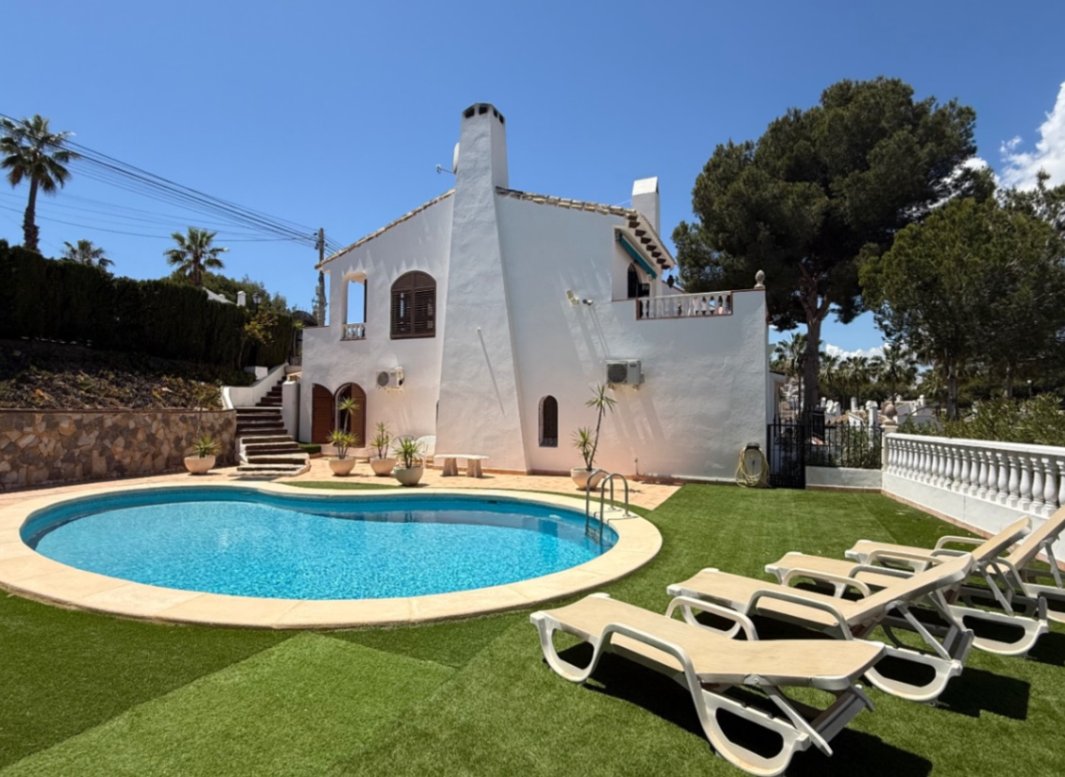 Endursala - Einbýlishús -
Orihuela - Costa Blanca