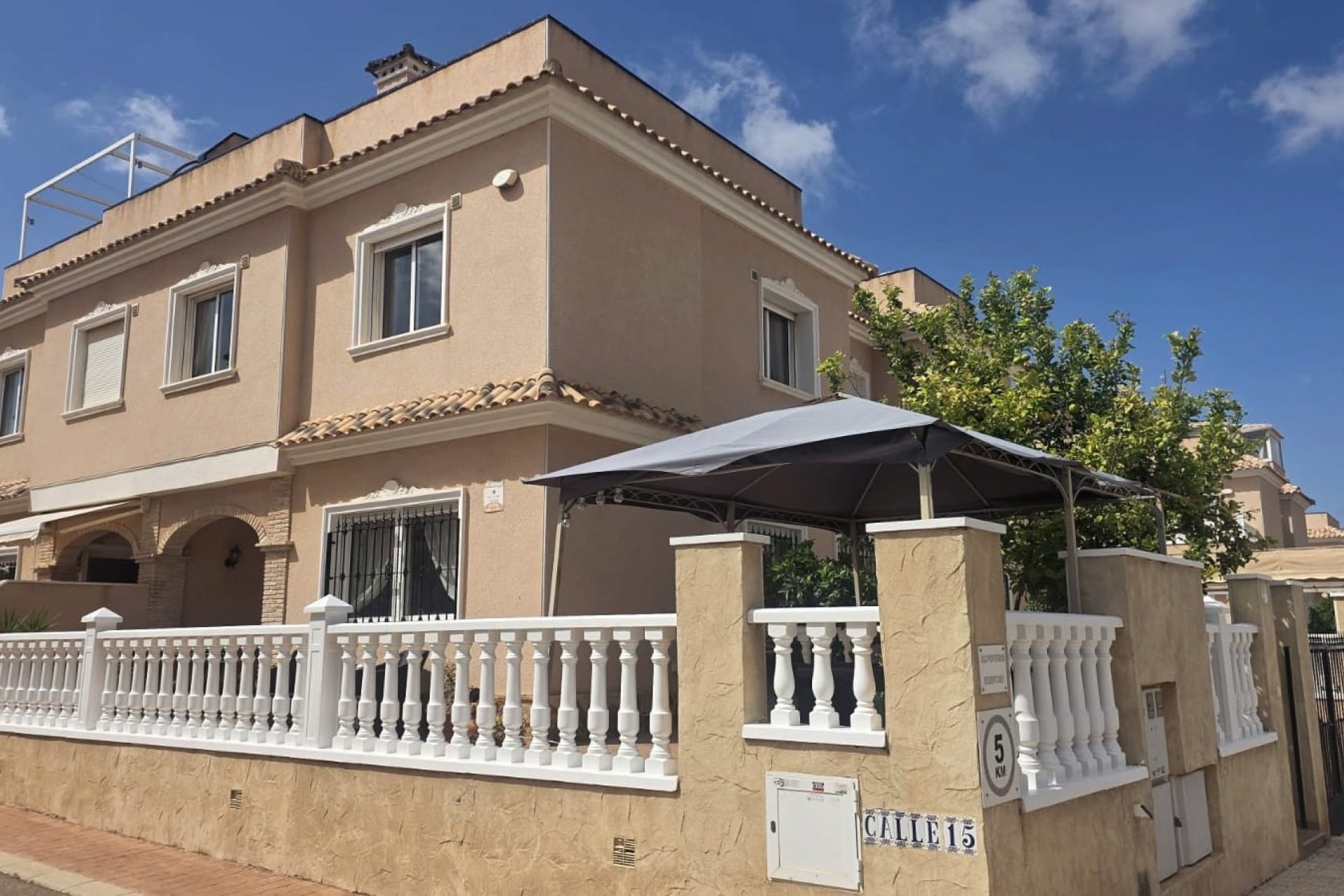 Endursala - Einbýlishús -
Orihuela Costa - Los Dolses