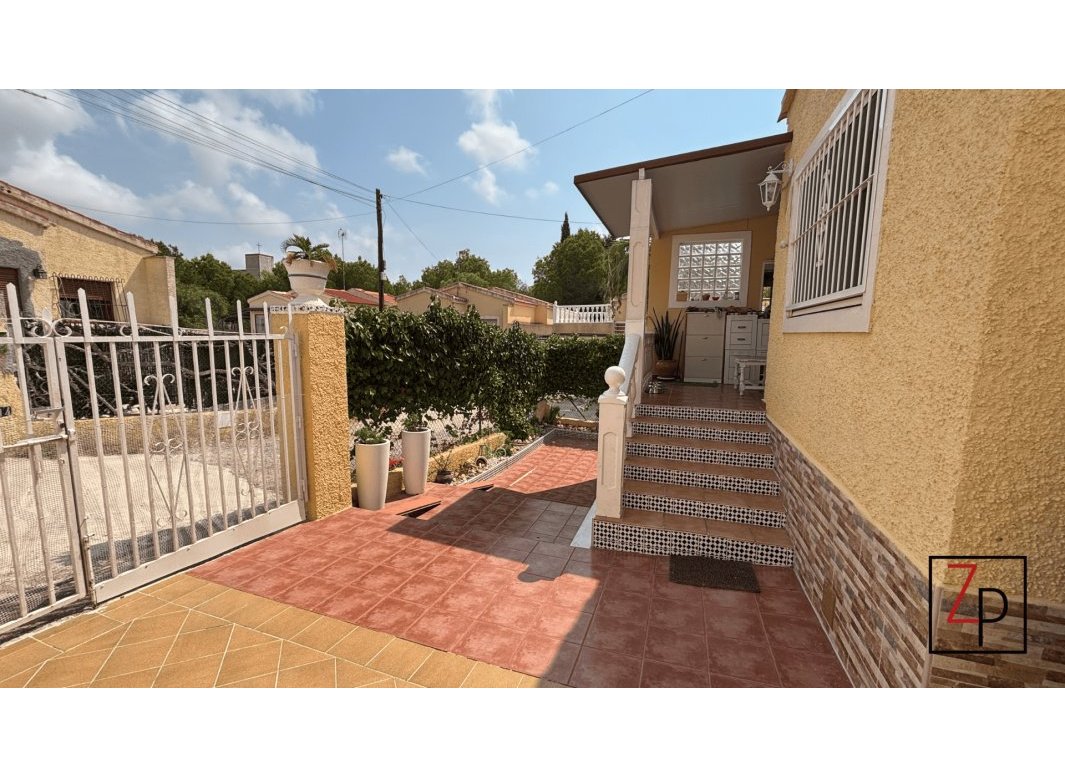 Endursala - Einbýlishús -
San Fulgencio - urb. La Marina