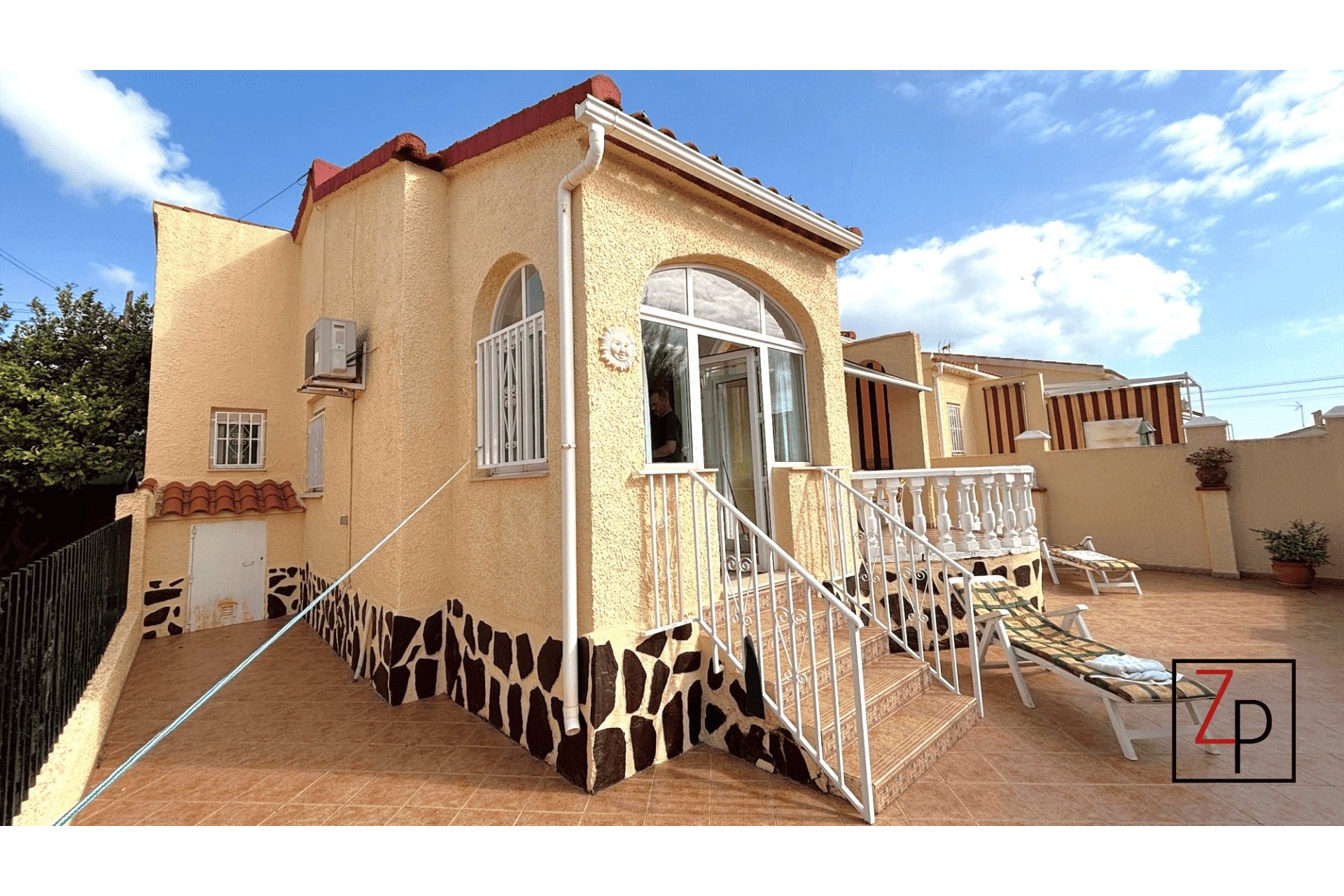 Endursala - Einbýlishús -
San Fulgencio - urb. La Marina