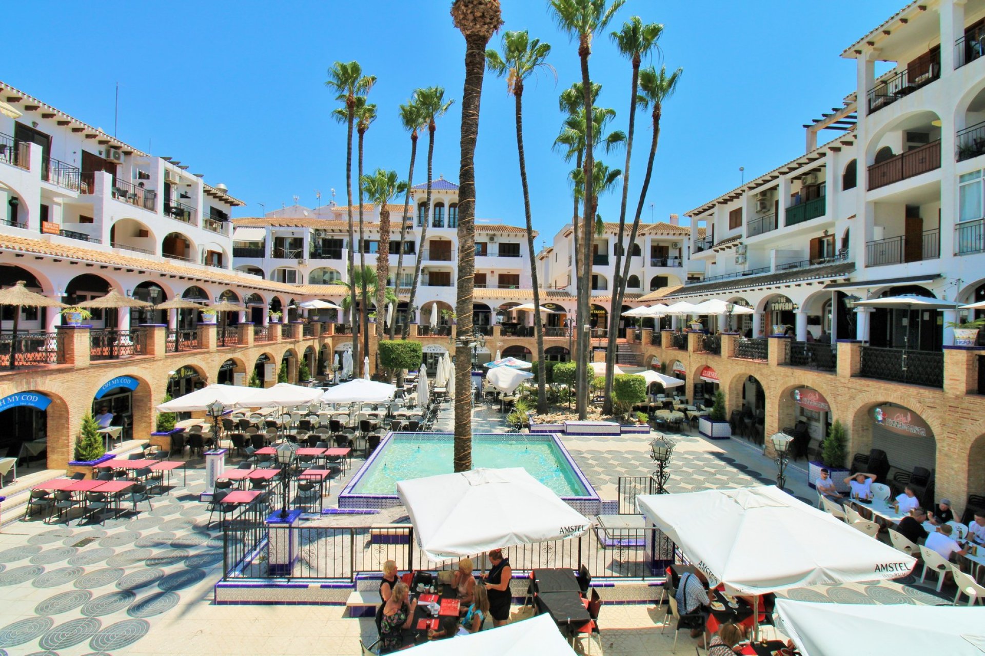 Endursala - Einbýlishús -
Villamartín - PAU 8