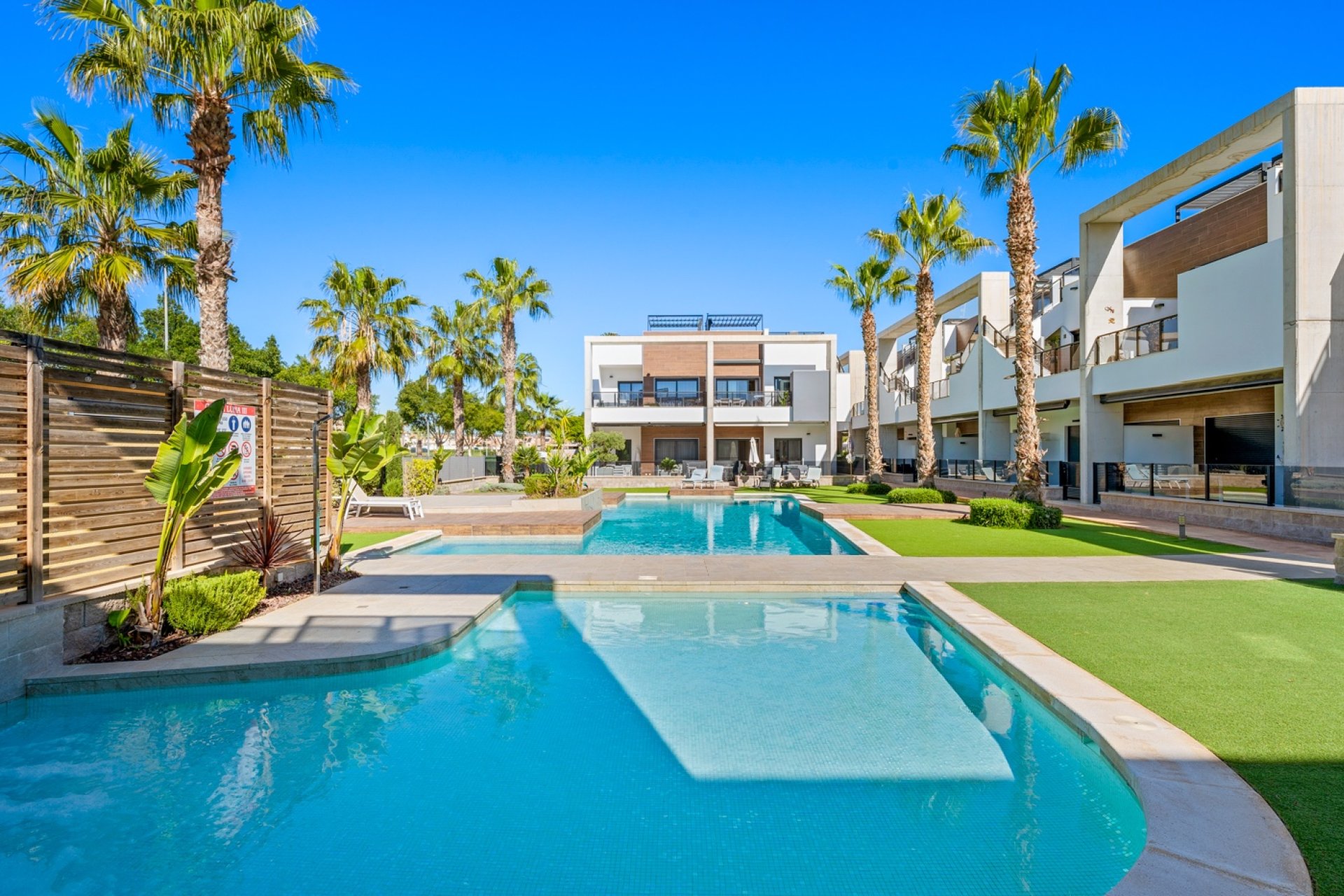 Endursala - Íbúð -
Guardamar del Segura - El Raso*