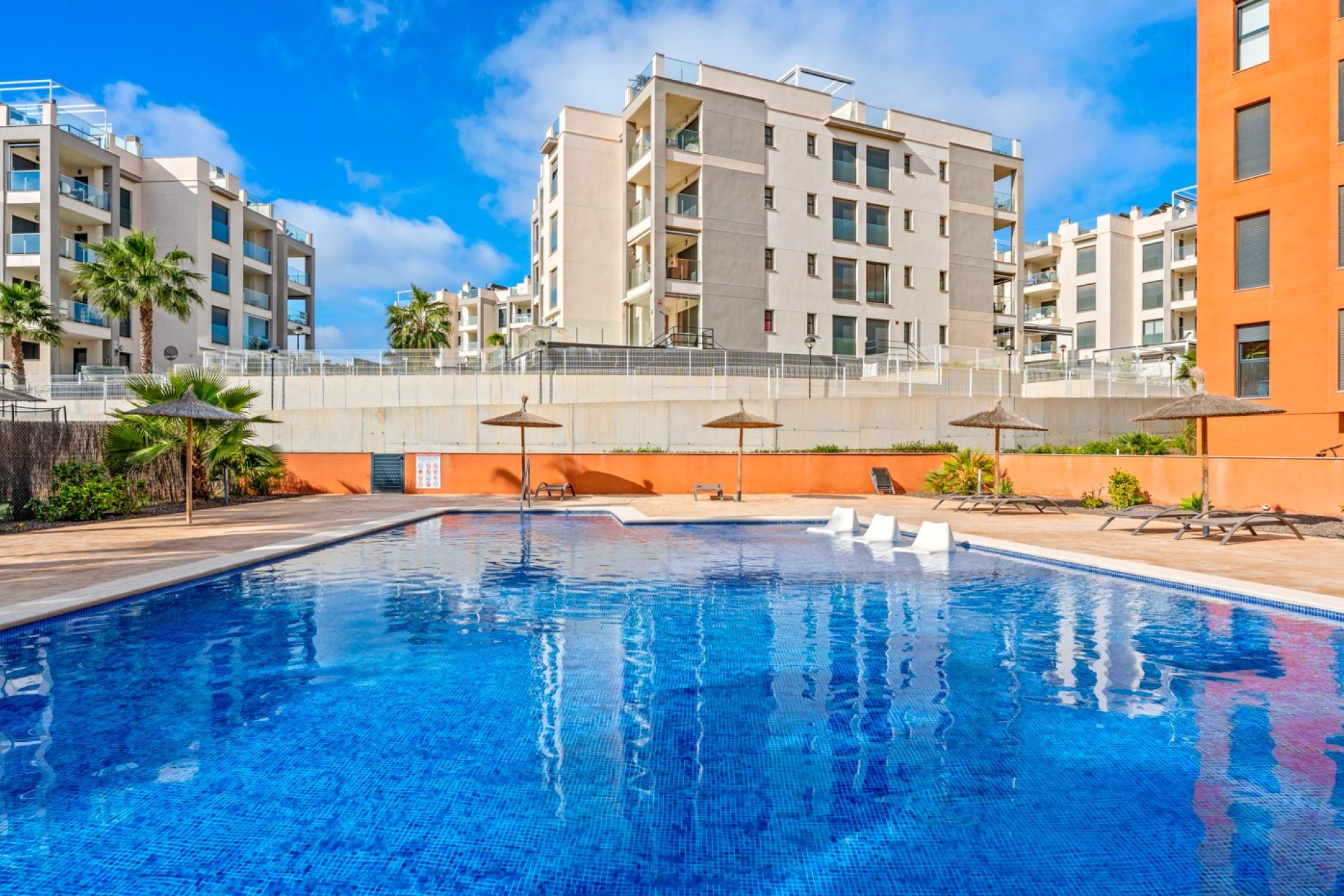 Endursala - Íbúð -
Orihuela Costa - Villamartín
