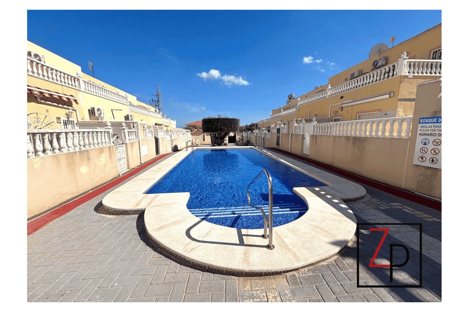 Endursala - Raðhús -
Orihuela Costa - Villamartín-Las Filipinas