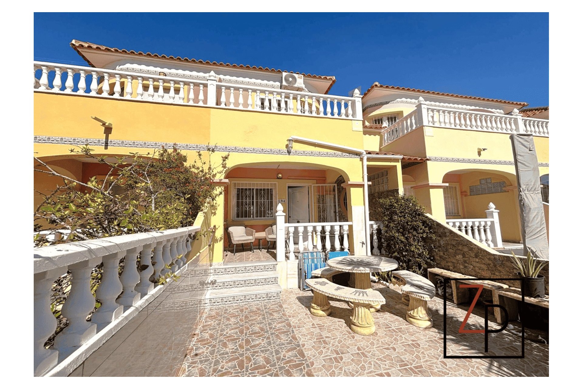 Endursala - Raðhús -
Orihuela Costa - Villamartín-Las Filipinas