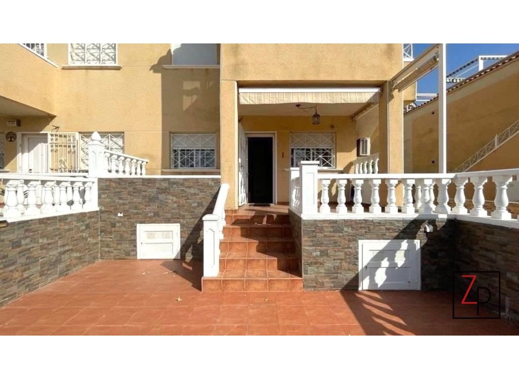 Endursala - Raðhús -
Torrevieja - Baños de Europa