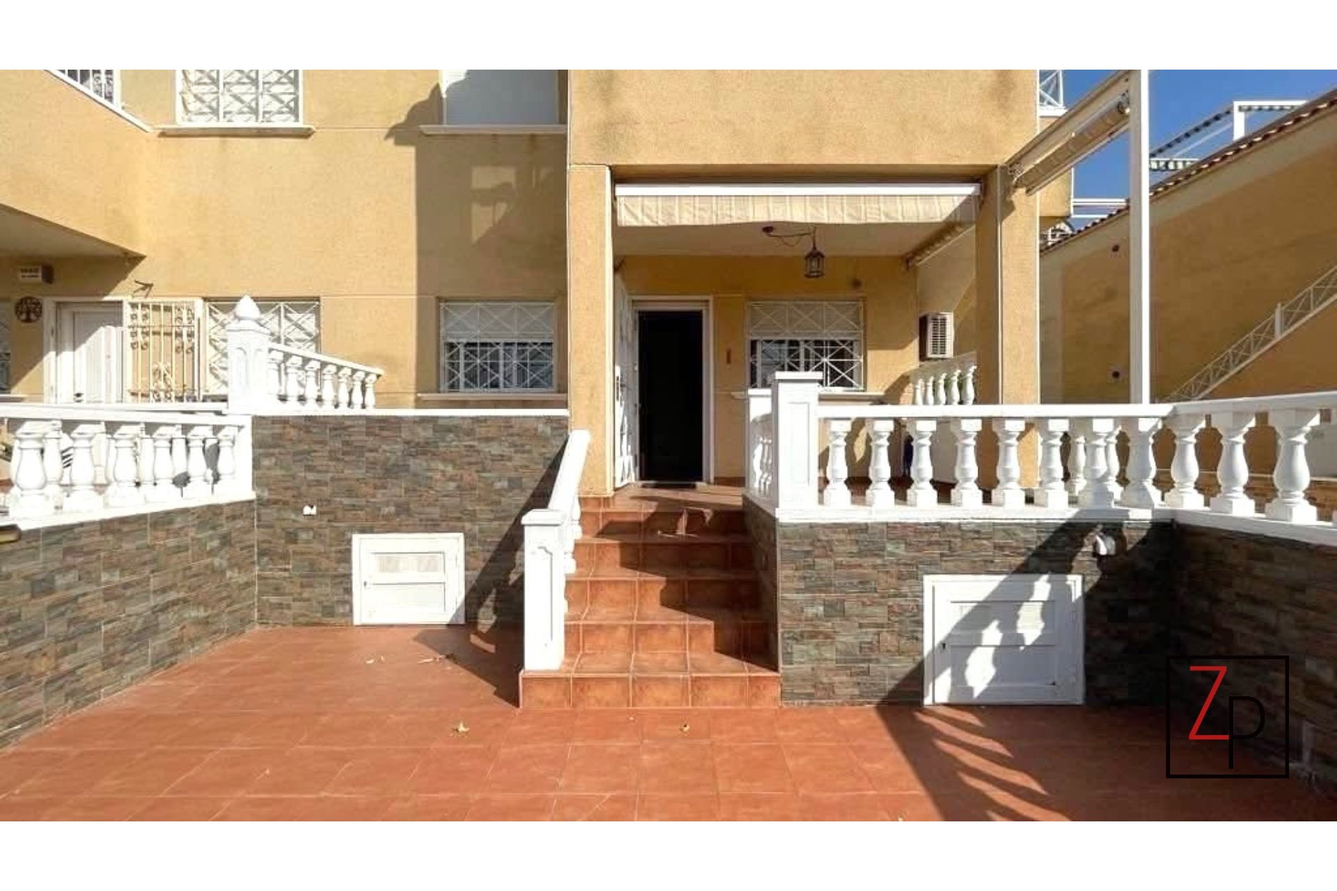 Endursala - Raðhús -
Torrevieja - Baños de Europa