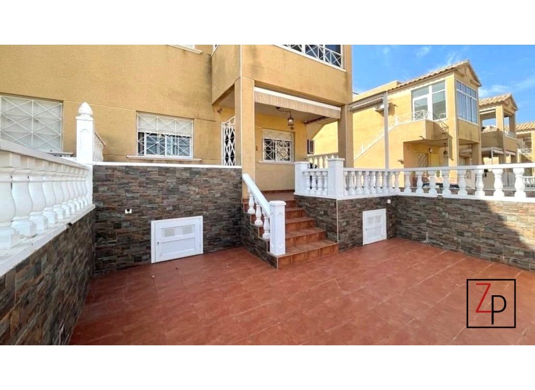 Endursala - Raðhús -
Torrevieja - Baños de Europa