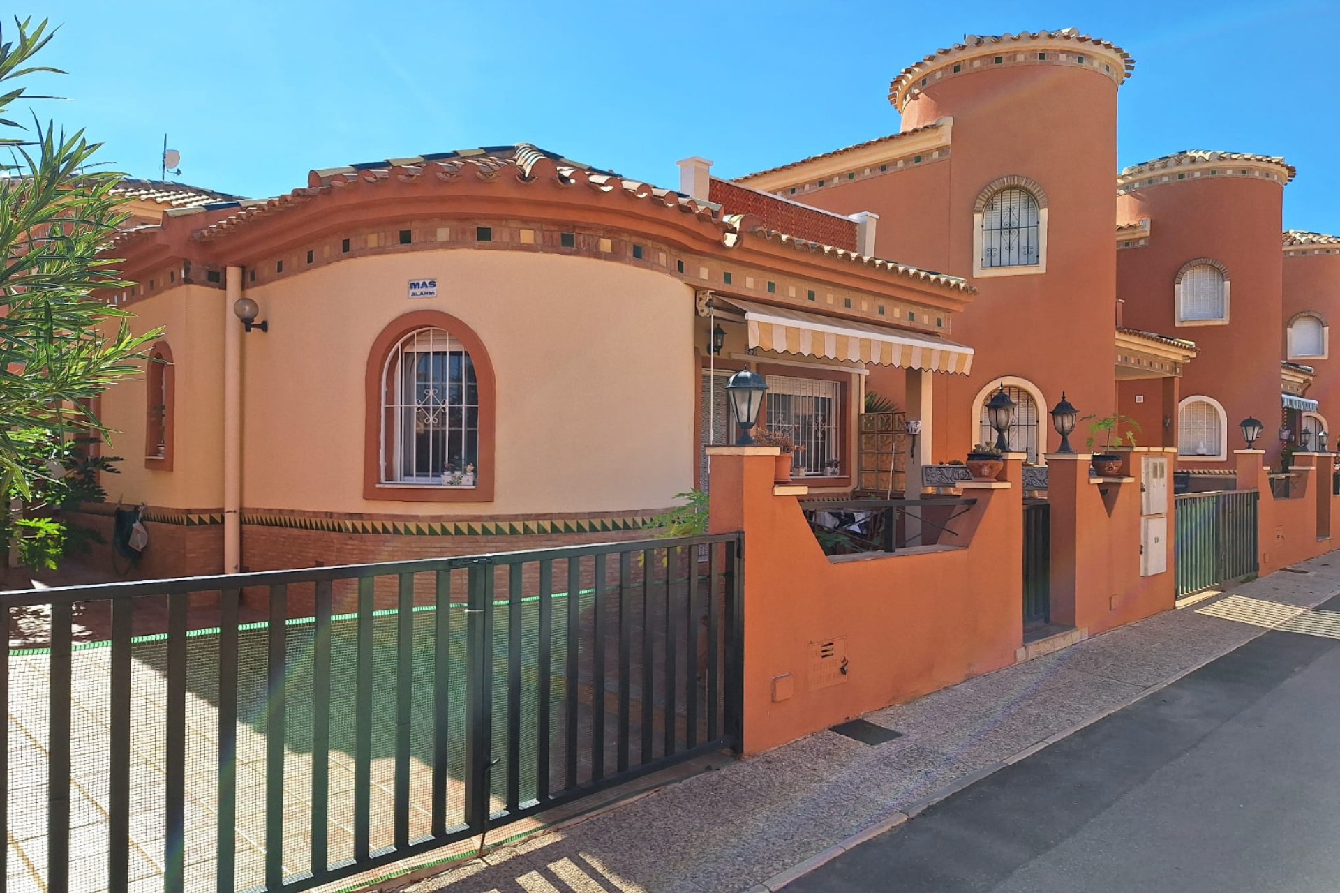 Endursala - Villa -
Playa Flamenca - Villas San Luis