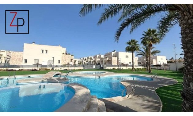 Íbúð / íbúð - Endursala -
            Torrevieja - 550