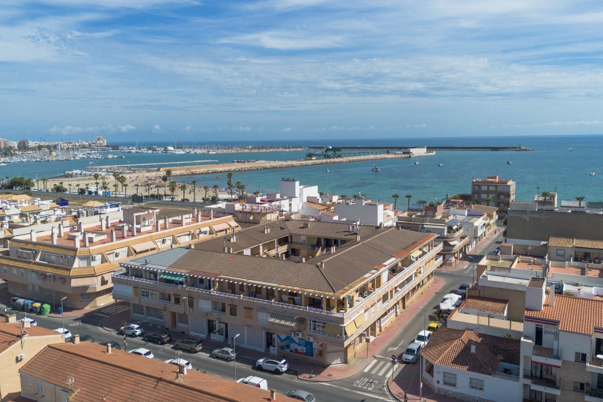New Build - Ground floor apartment -
Torrevieja - Playa Los Naufragos
