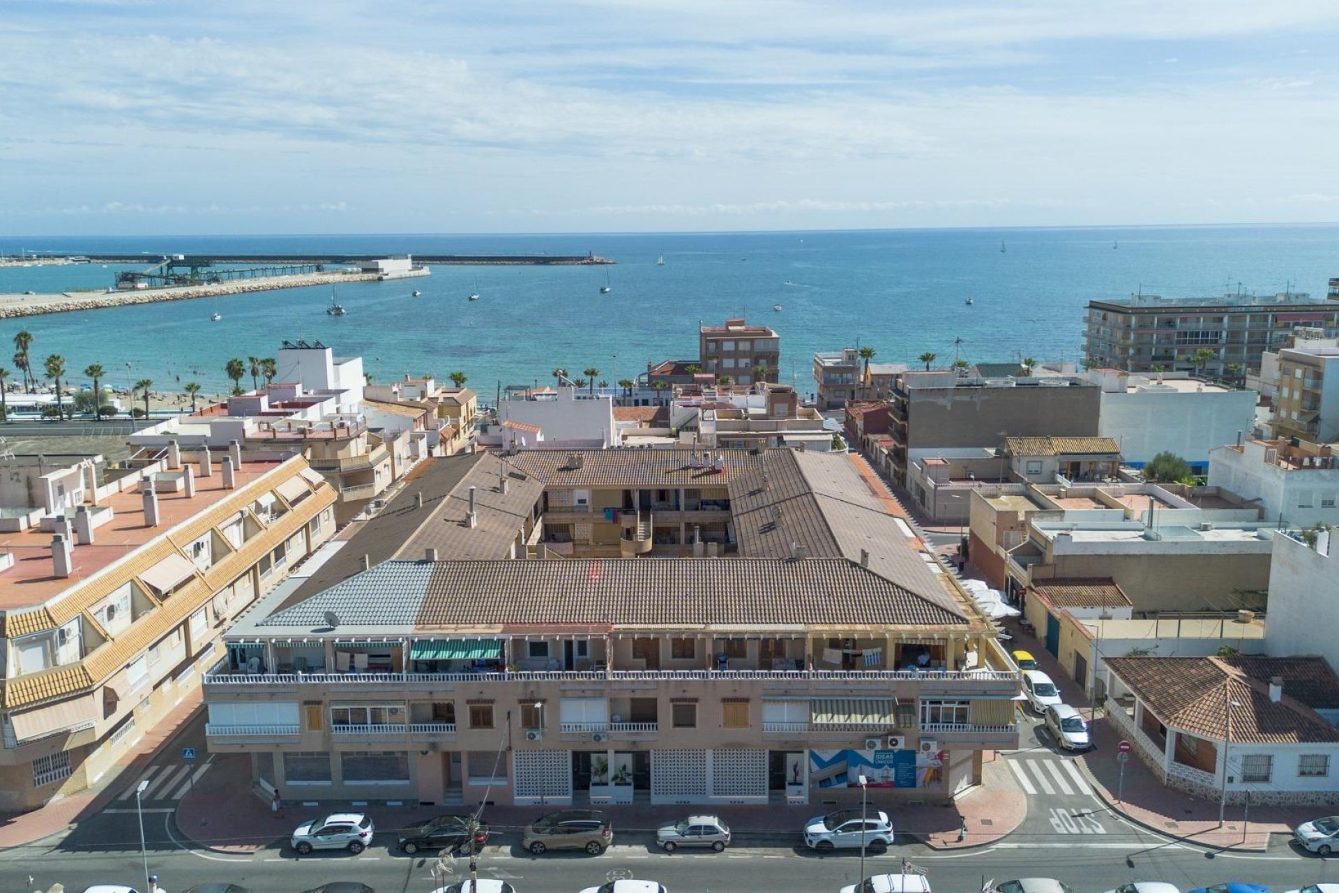 New Build - Ground floor apartment -
Torrevieja - Playa Los Naufragos