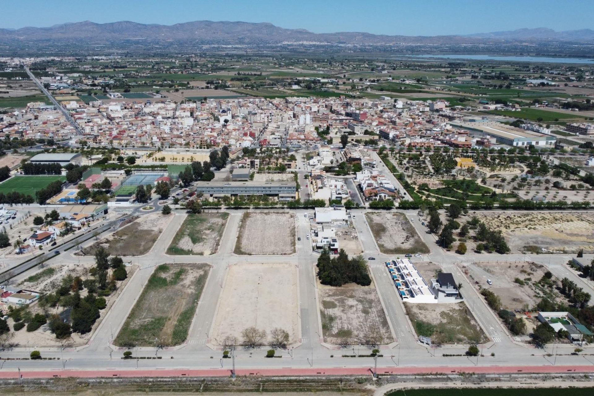 New Build - Villa -
Dolores - polideportivo