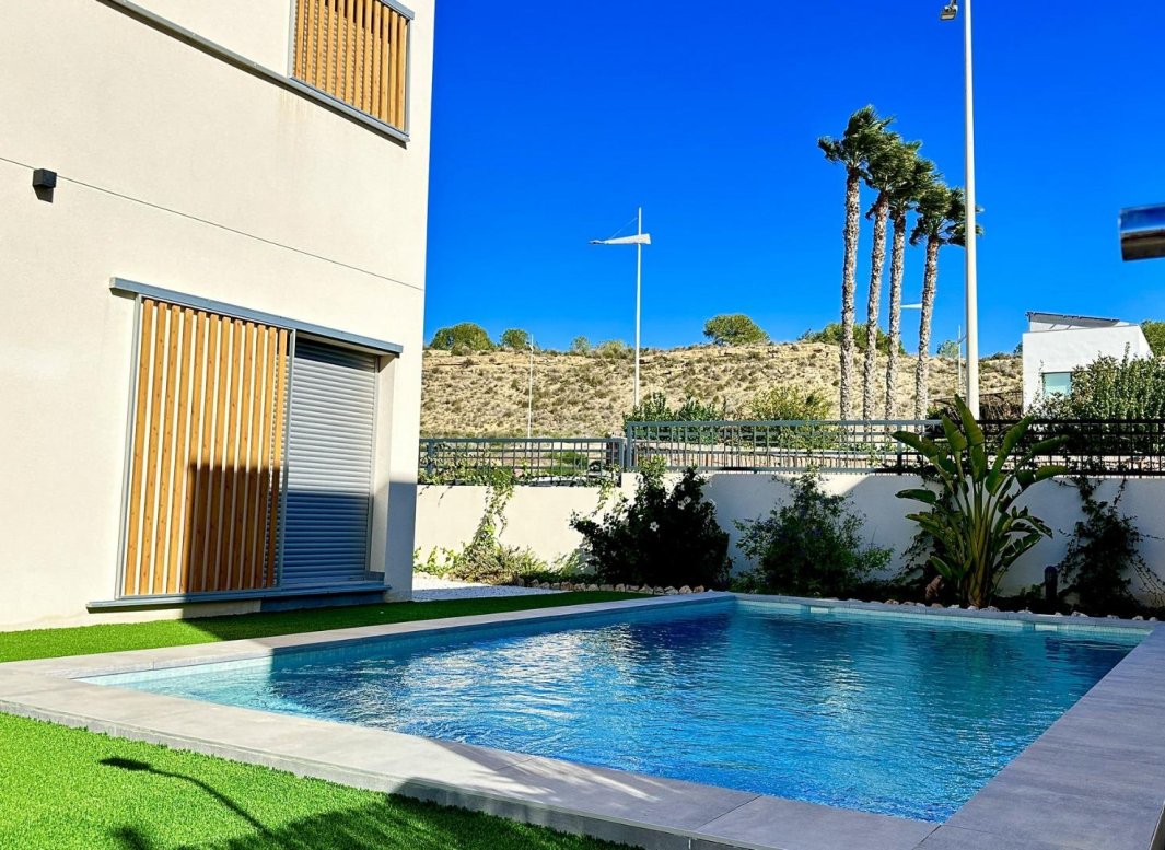 Nýbygging - Einbýlishús -
Algorfa - La Finca Golf