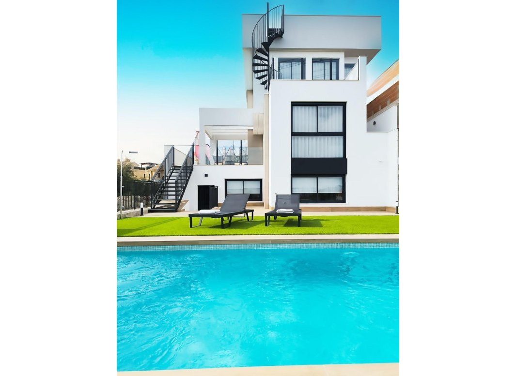 Nýbygging - Einbýlishús -
Algorfa - La Finca Golf