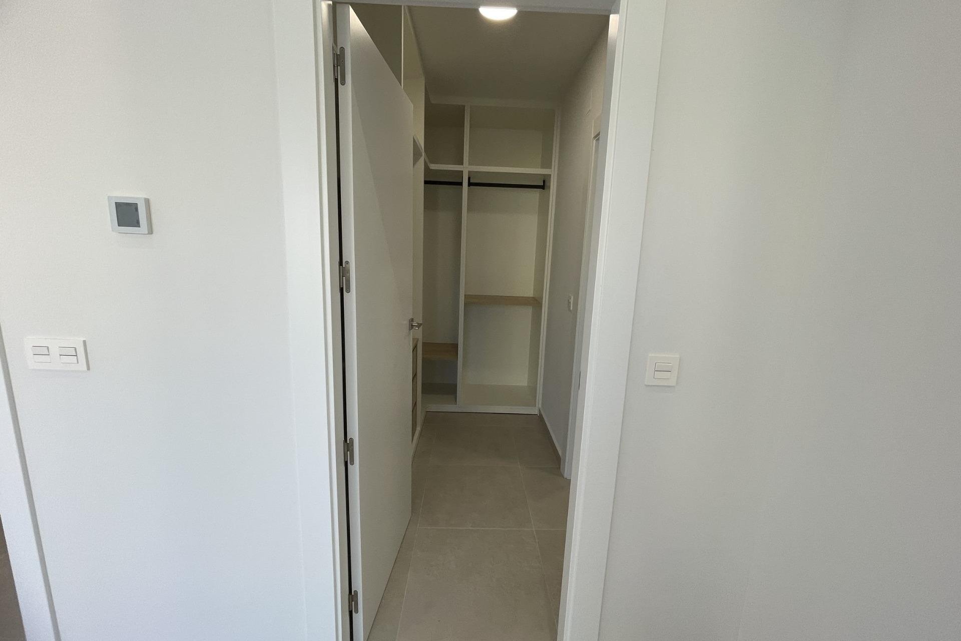 Nýbygging - Einbýlishús -
Almoradí - Heredades