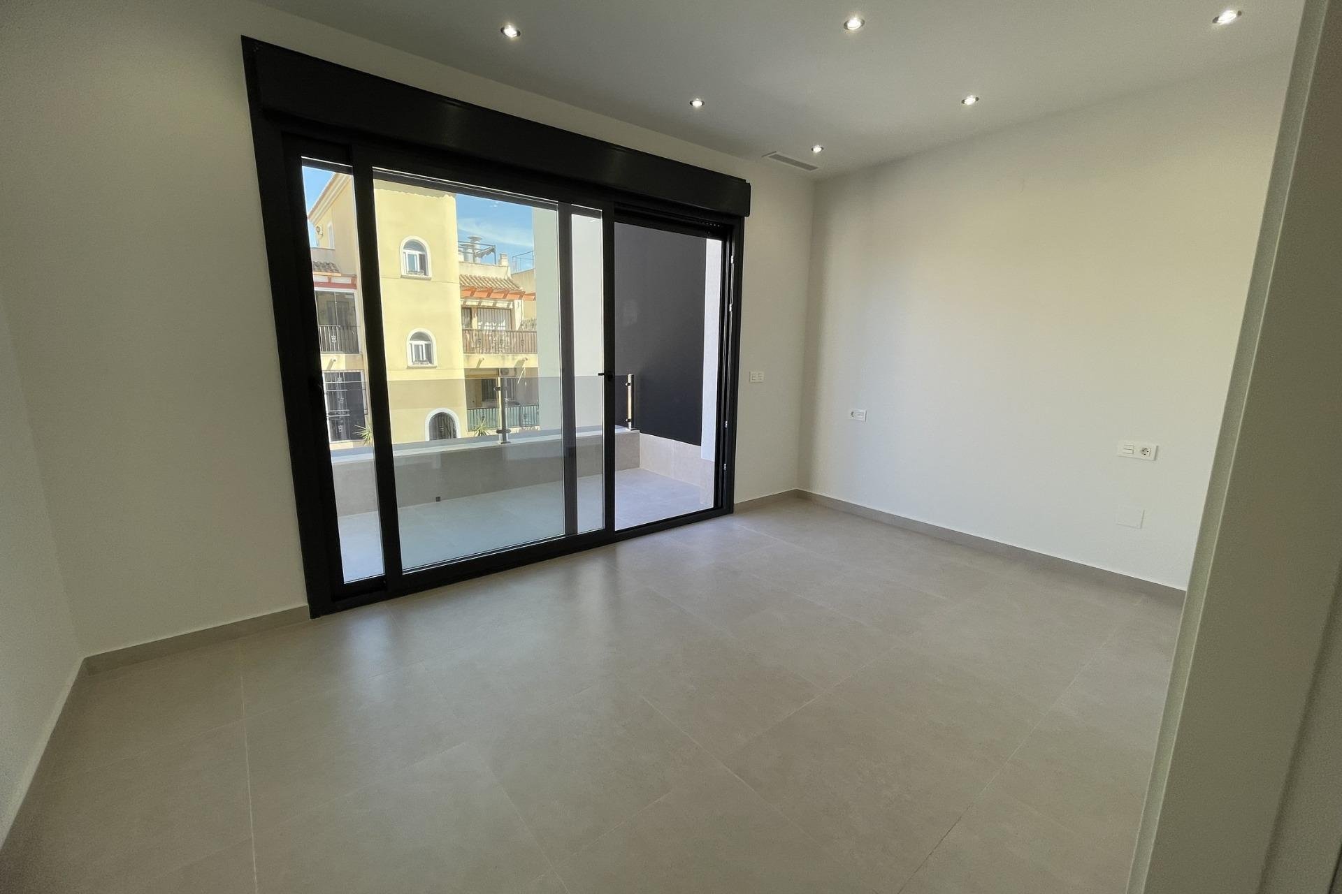 Nýbygging - Einbýlishús -
Almoradí - Heredades