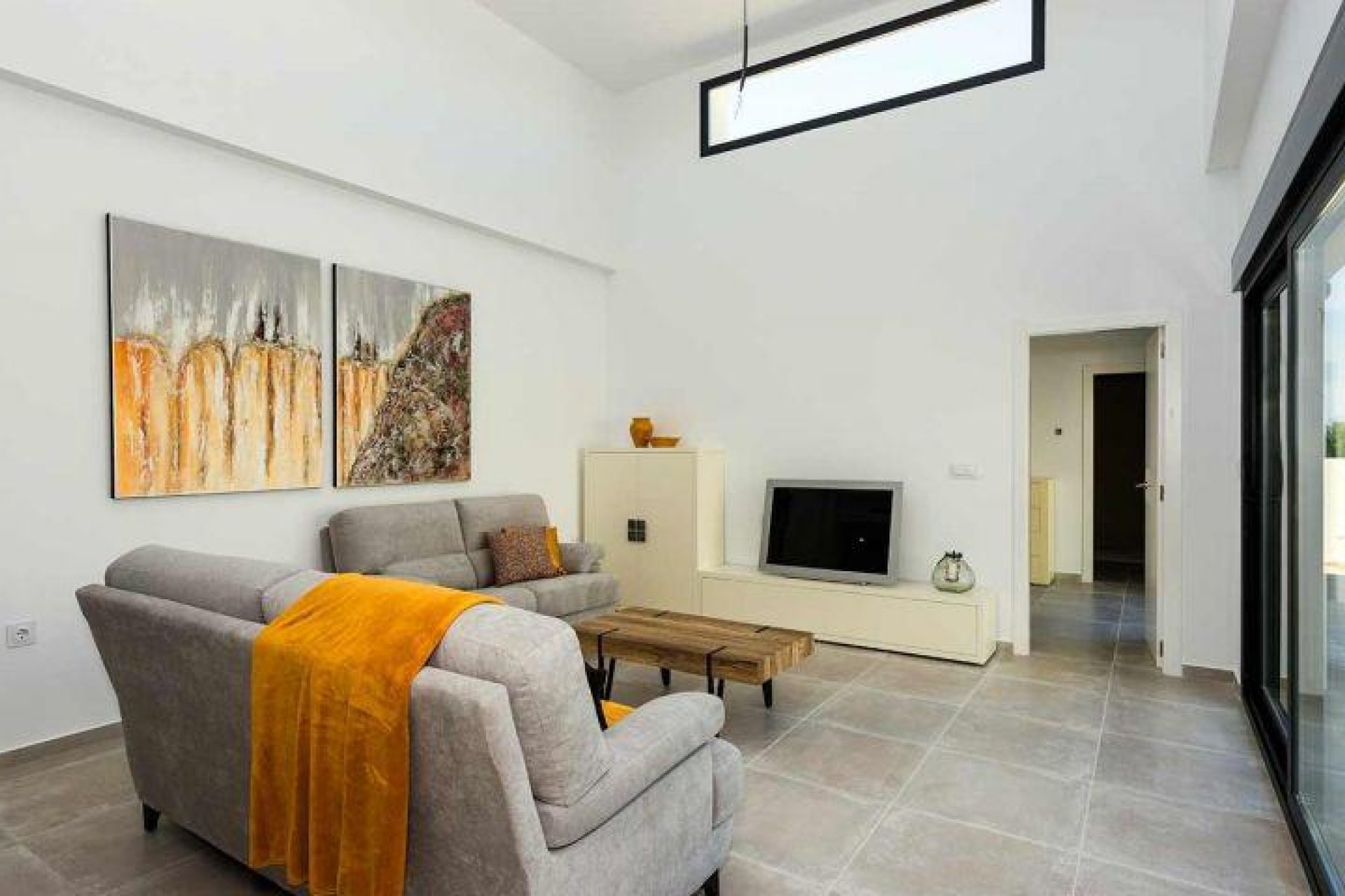 Nýbygging - Einbýlishús -
Daya Nueva - Centro