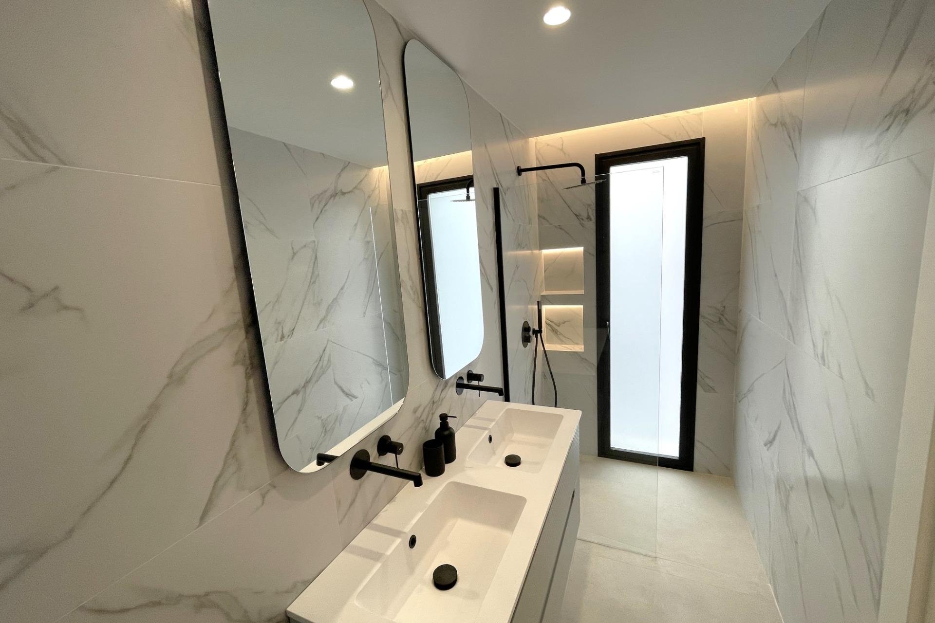 Nýbygging - Einbýlishús -
Molina De Segura - Urb. La Quinta