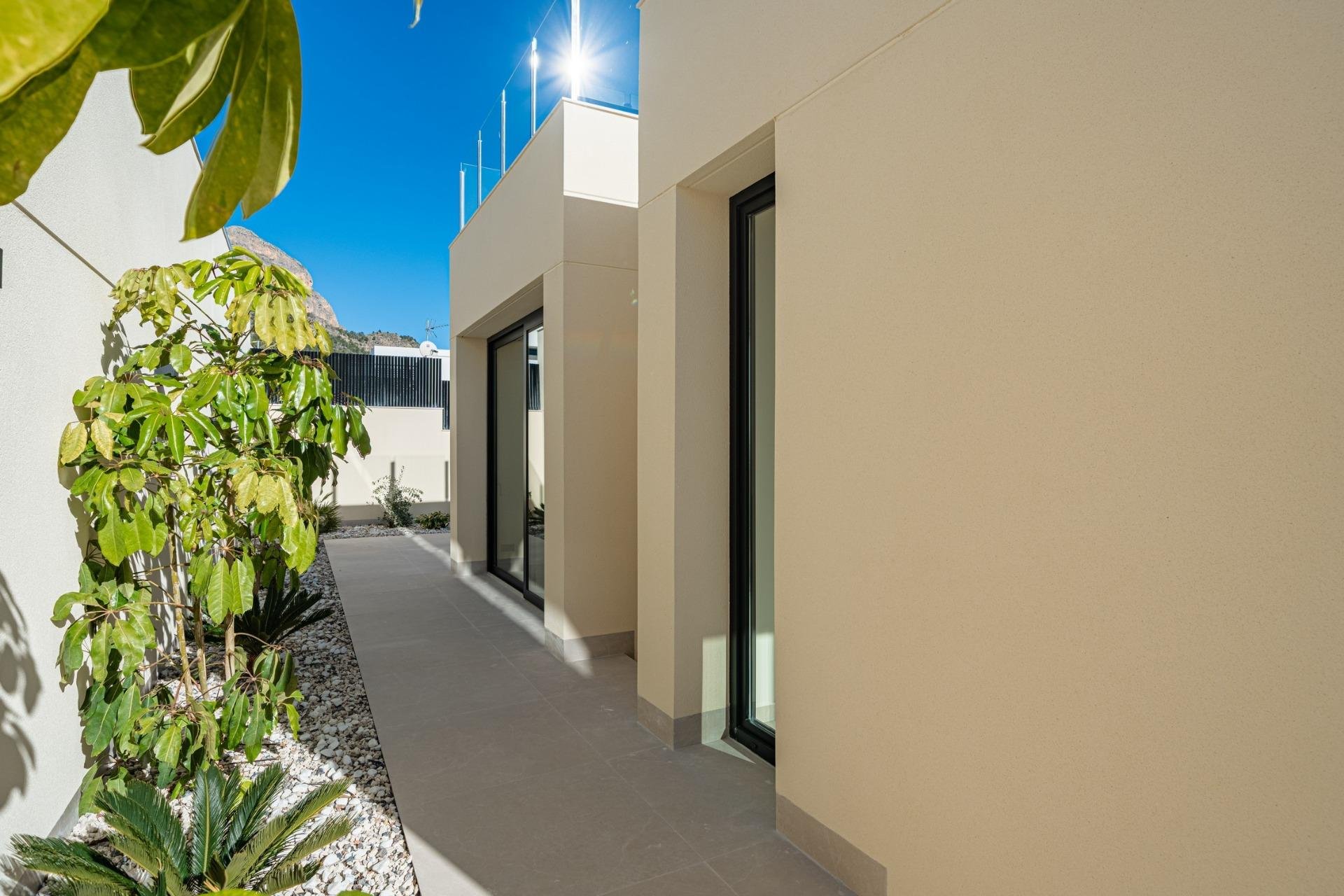 Nýbygging - Einbýlishús -
Polop - La Alberca