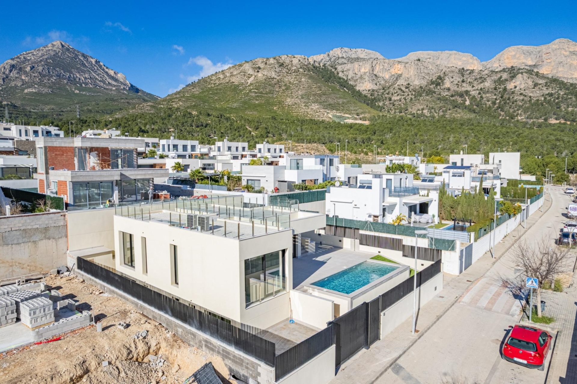 Nýbygging - Einbýlishús -
Polop - La Alberca