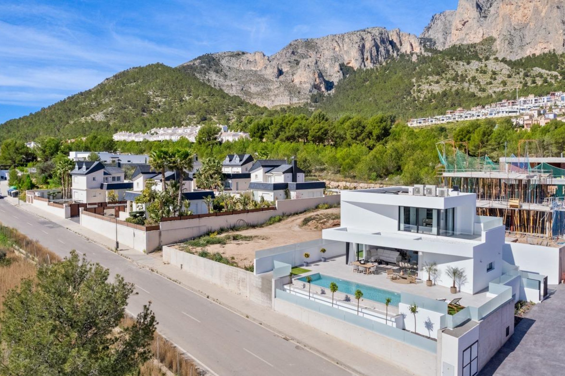 Nýbygging - Einbýlishús -
Polop - Urbanizaciones