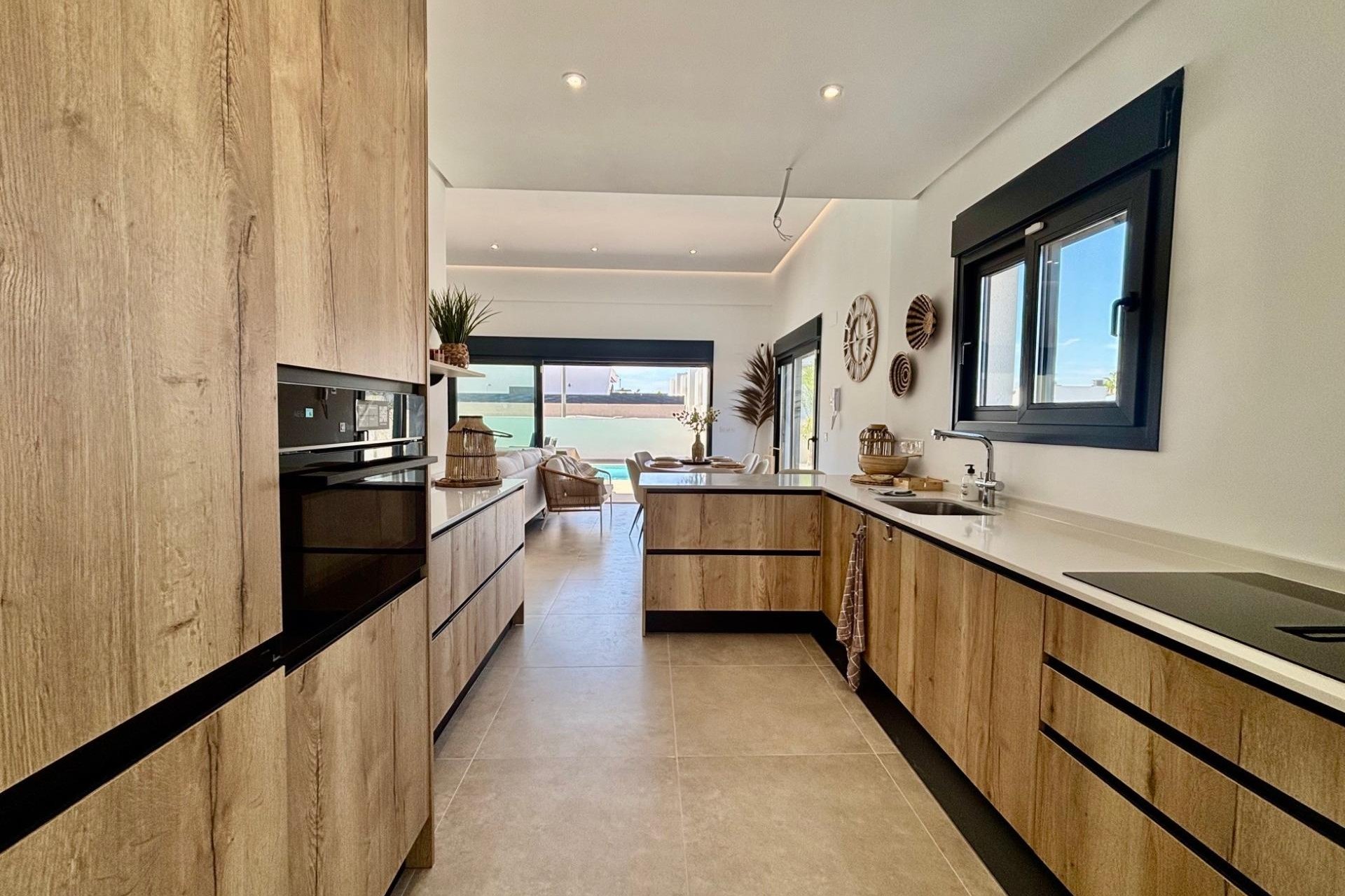 Nýbygging - Einbýlishús -
Rafal - polideportivo