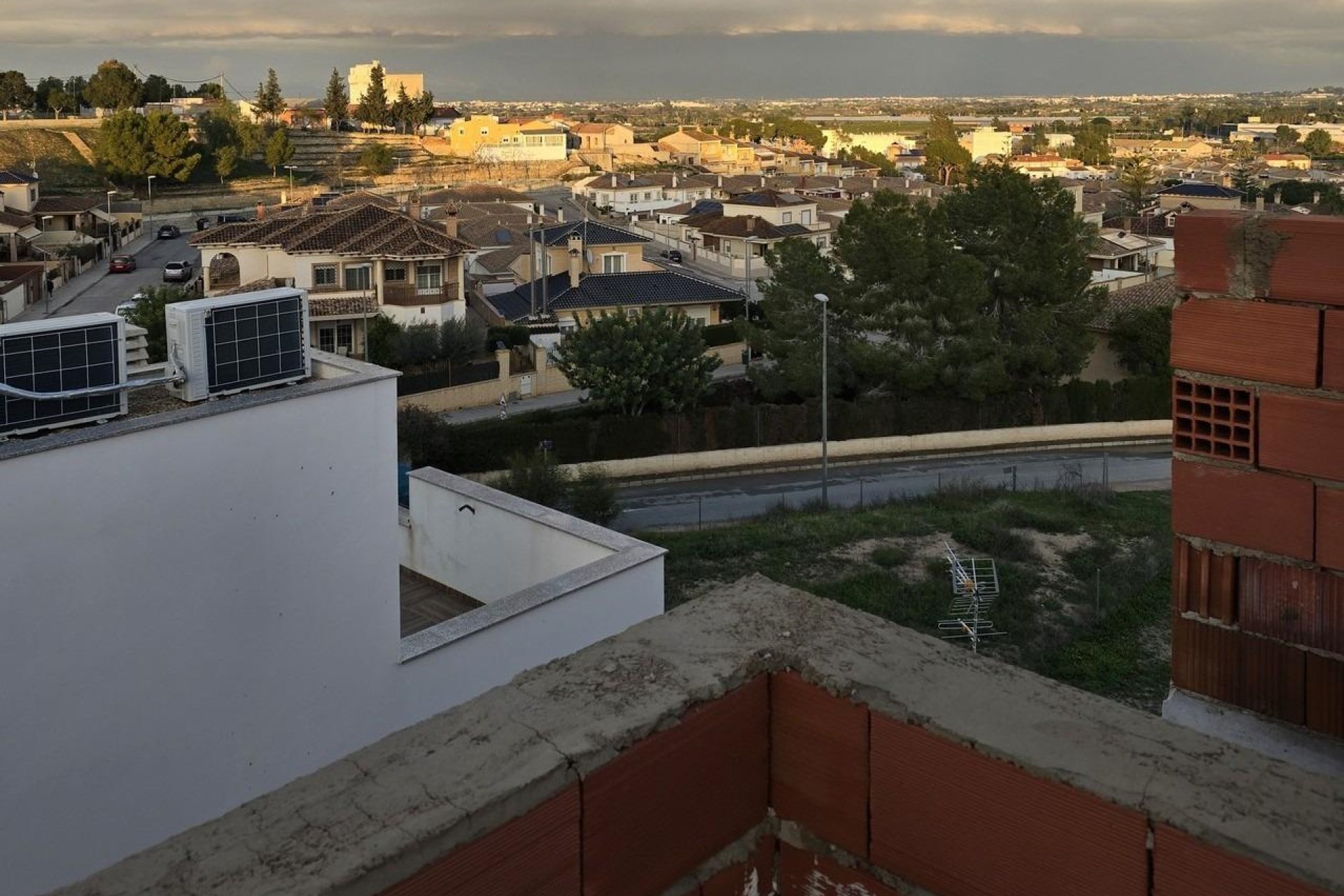 Nýbygging - Raðhús -
Bigastro - pueblo