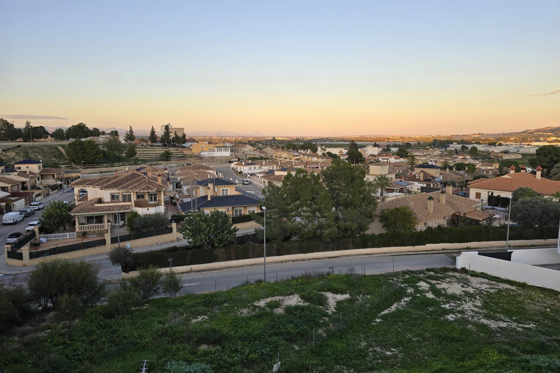 Nýbygging - Raðhús -
Bigastro - pueblo