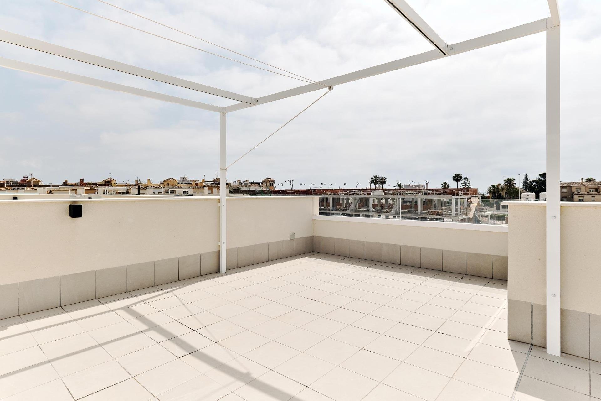 Nýbygging - Top Floor Bungalow -
Torrevieja - Villa Amalia