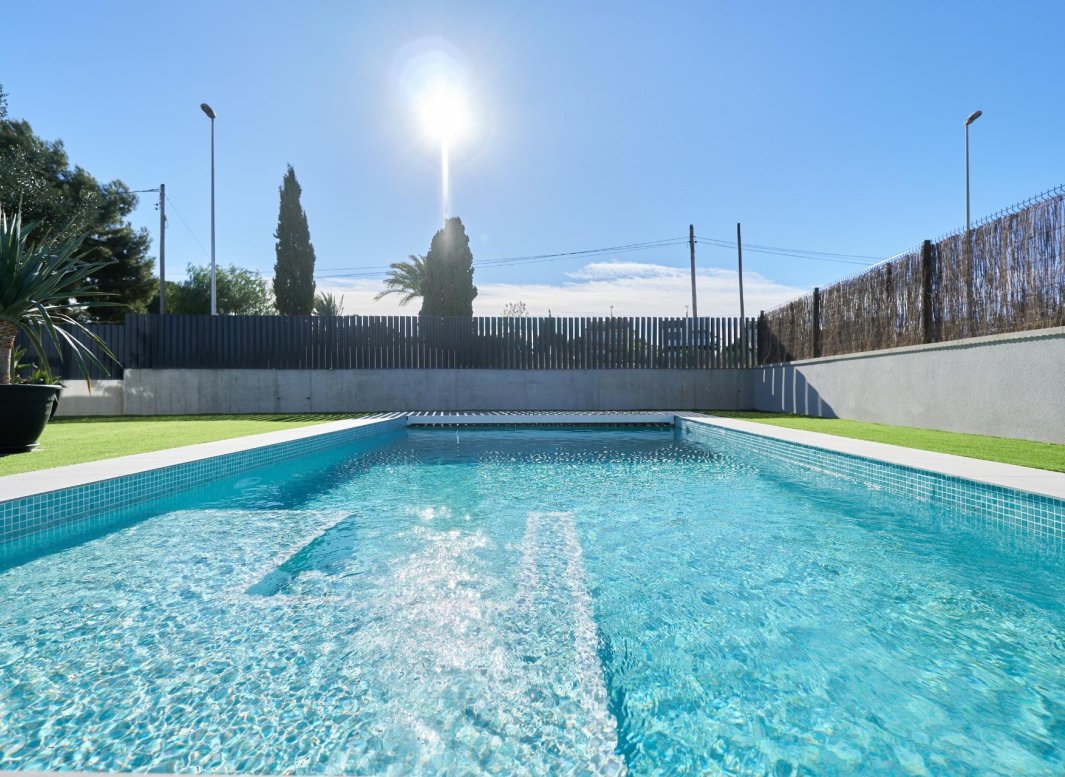 Nýbygging - Villa -
San Juan Alicante - La Font