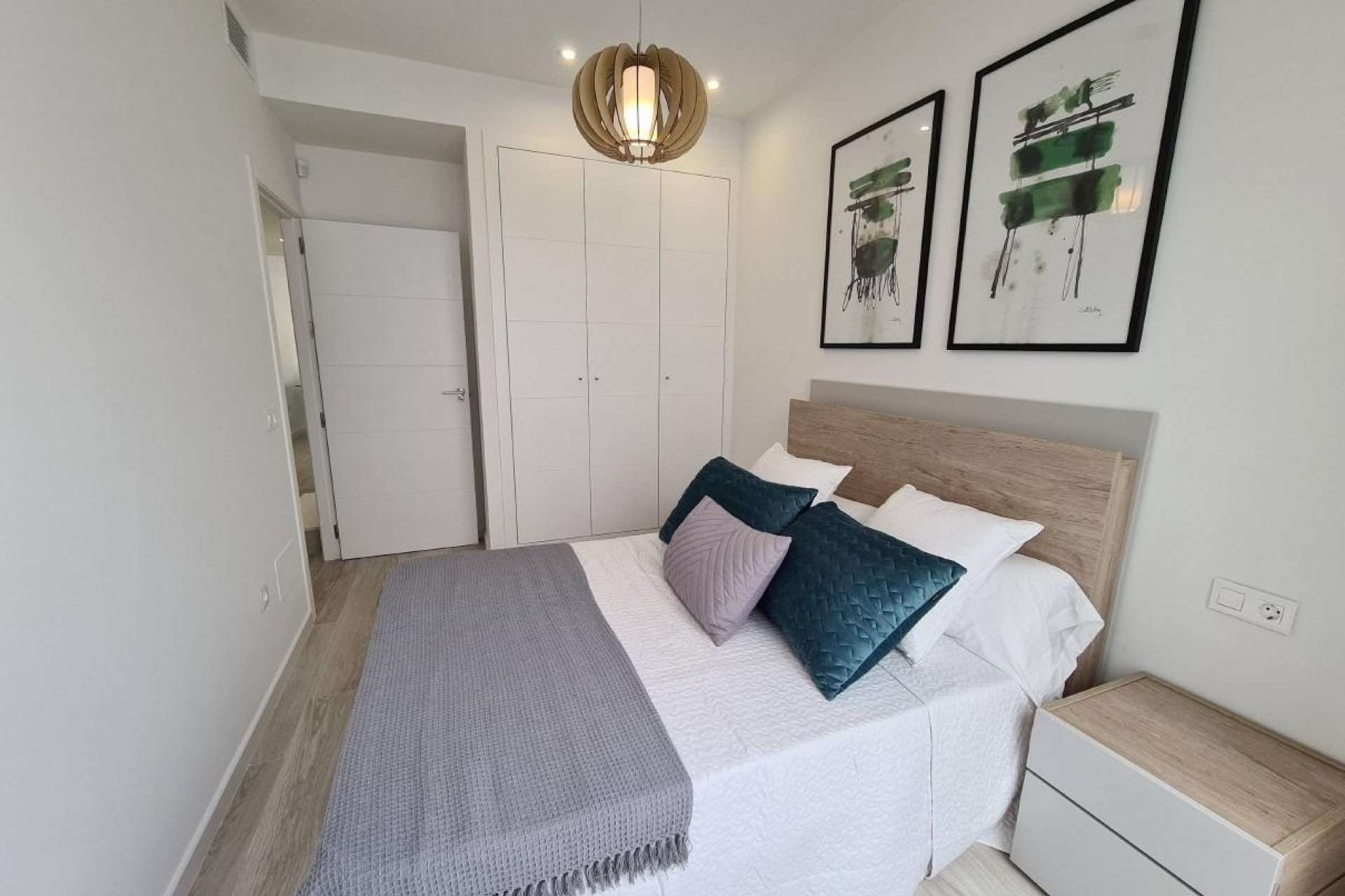 Obra nueva - Adosado -
Avileses