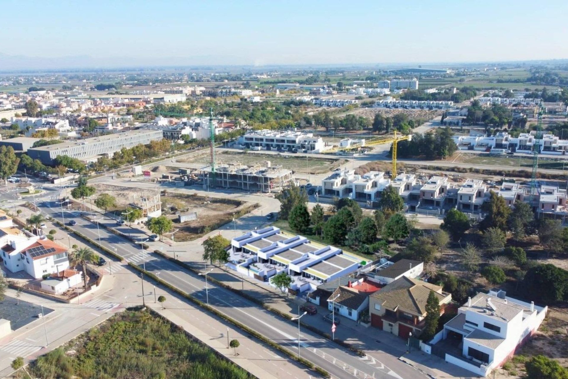 Obra nueva - Adosado -
Dolores - Sector 3