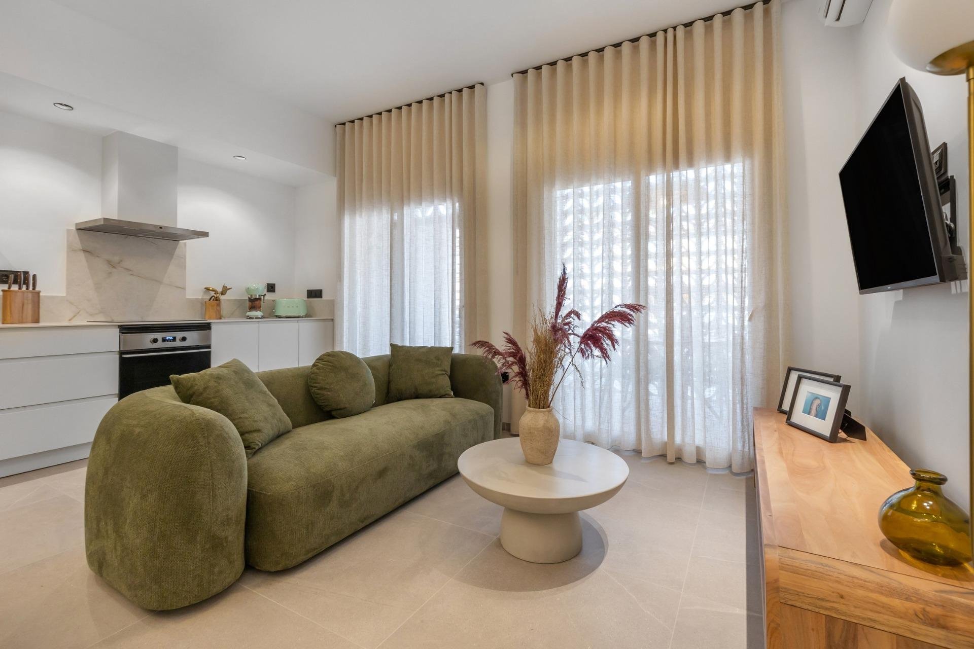 Obra nueva - Apartamento planta baja -
Torrevieja - Playa Los Naufragos