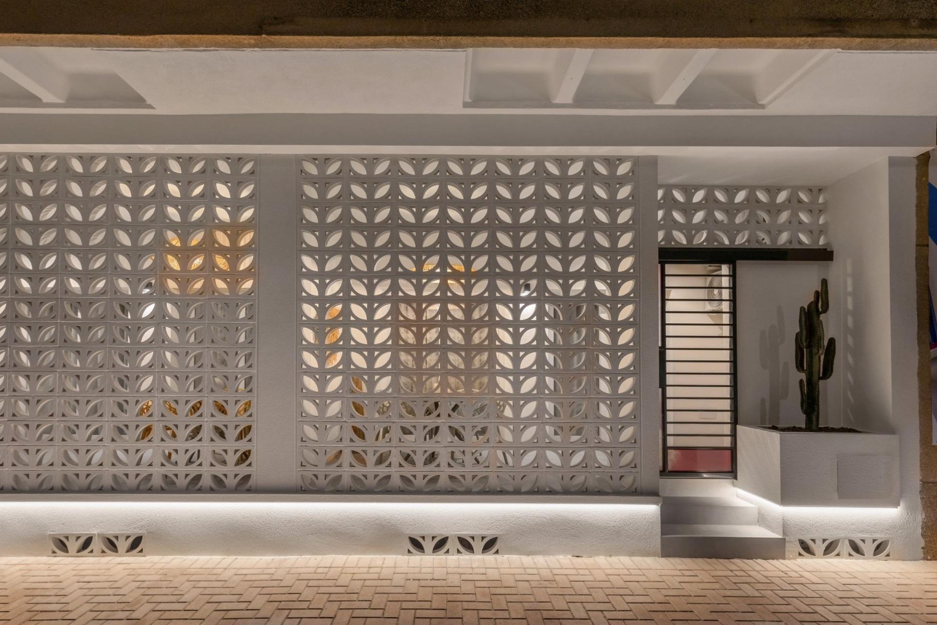 Obra nueva - Apartamento planta baja -
Torrevieja - Playa Los Naufragos