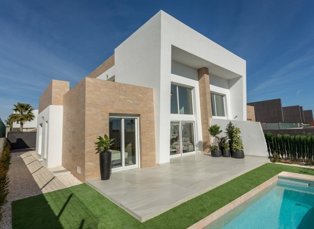 Obra nueva - Villa -
Algorfa - La Finca Golf