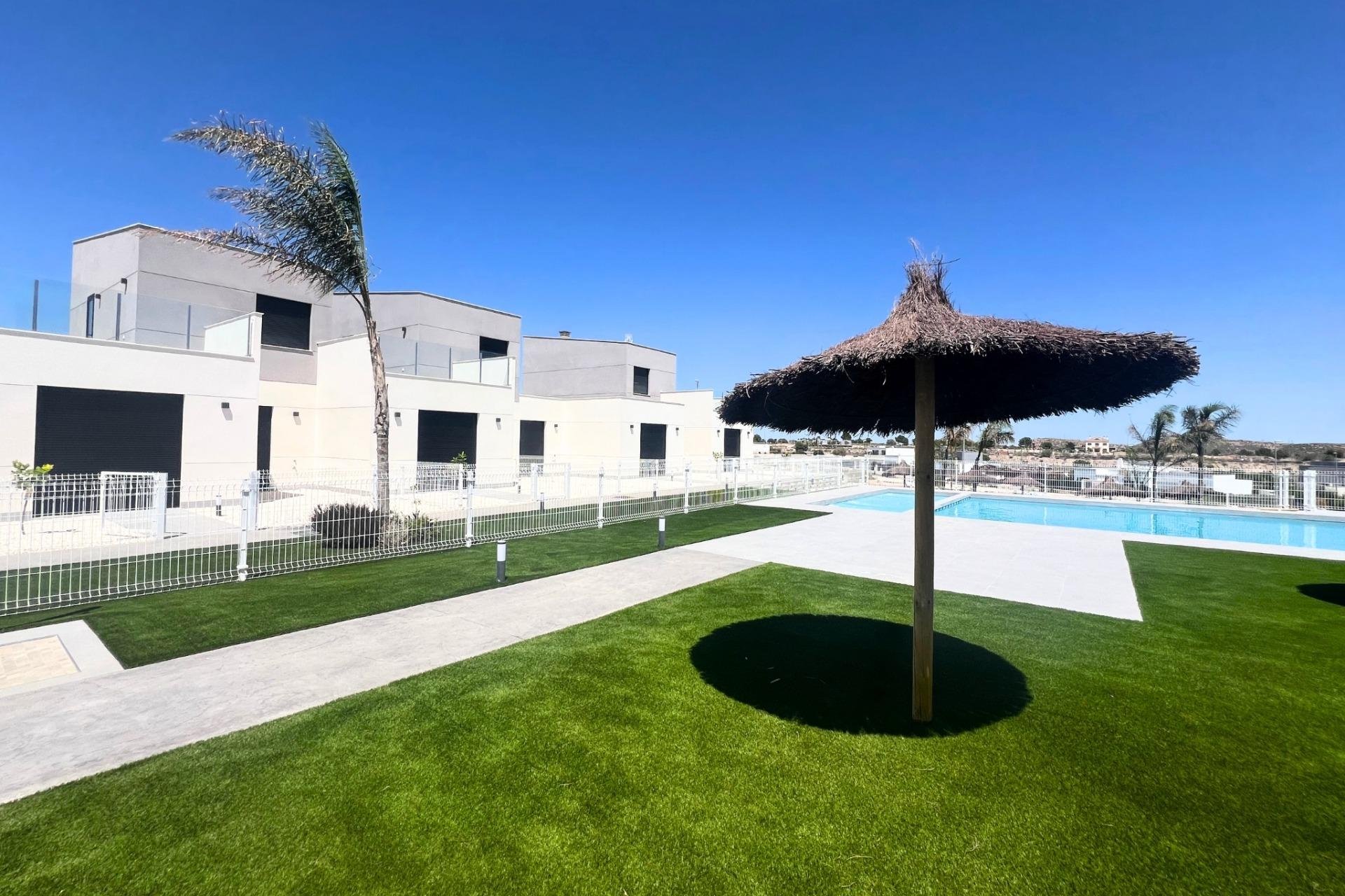 Obra nueva - Villa -
Baños y Mendigo - Altaona Golf